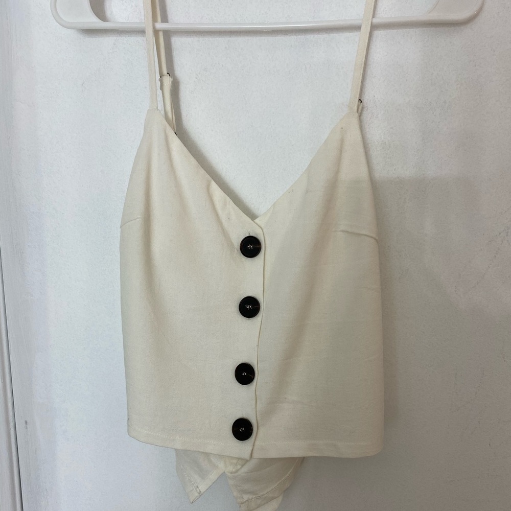 Button up tank